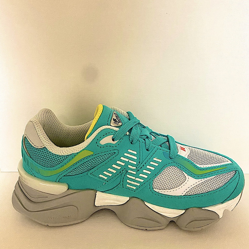 NEW BALANCE 9060 CYAN BURST BOYS 2 GIRLS 3 - Picture 11 of 14